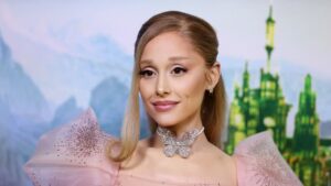 Ariana Grande e Swarovski surpreendem com nova coleção de joias em 2026