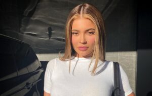 Timothée Chalamet marca presença no jogo dos Knicks, mas Kylie Jenner fica de fora do Madison Square Garden em noite de playoff dramático