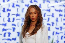 AGU pressiona redes e gera polêmica ao pedir remoção de críticas ao PL da misoginia em 2026