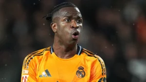 Vini Jr. atinge marca histórica e entra no hall dos maiores artilheiros do Real Madrid em 2026