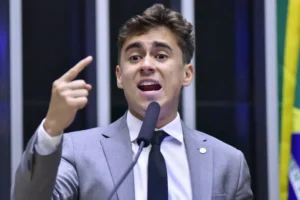 Janones se torna réu em processo movido por Nikolas Ferreira em 2026