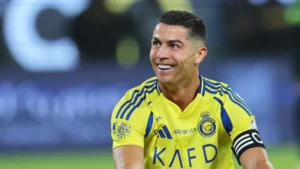 Cristiano Ronaldo ostenta mansão milionária em Portugal e revela planos pós-aposentadoria