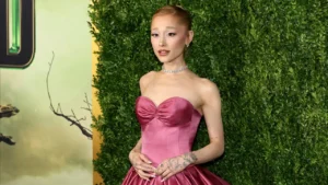 Ariana Grande anuncia pausa na carreira após turnê Eternal Sunshine em 2026